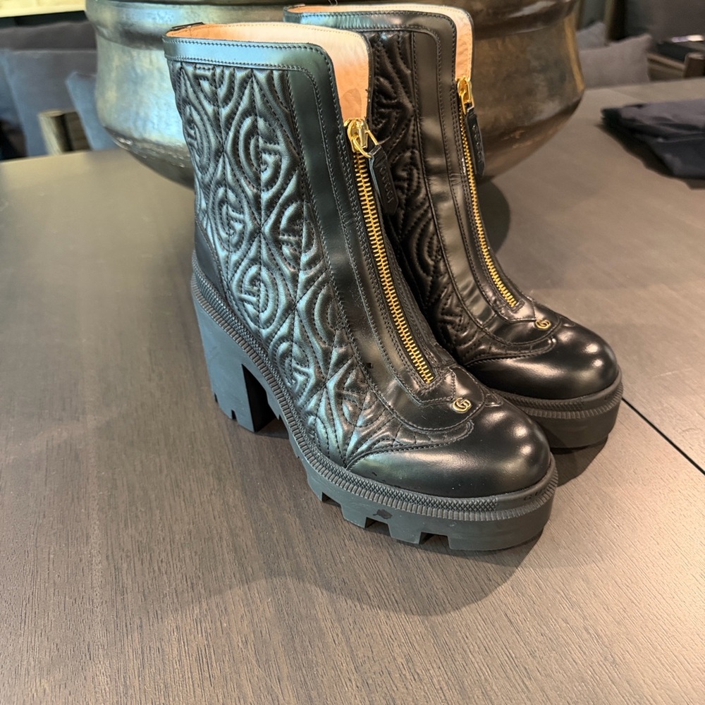 NEW NEVER WORN GUCCI Trip Black Quilted Leather Combat Boots